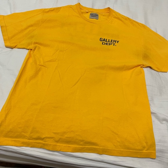 Gallery dept shirt. Mens large oversize fit